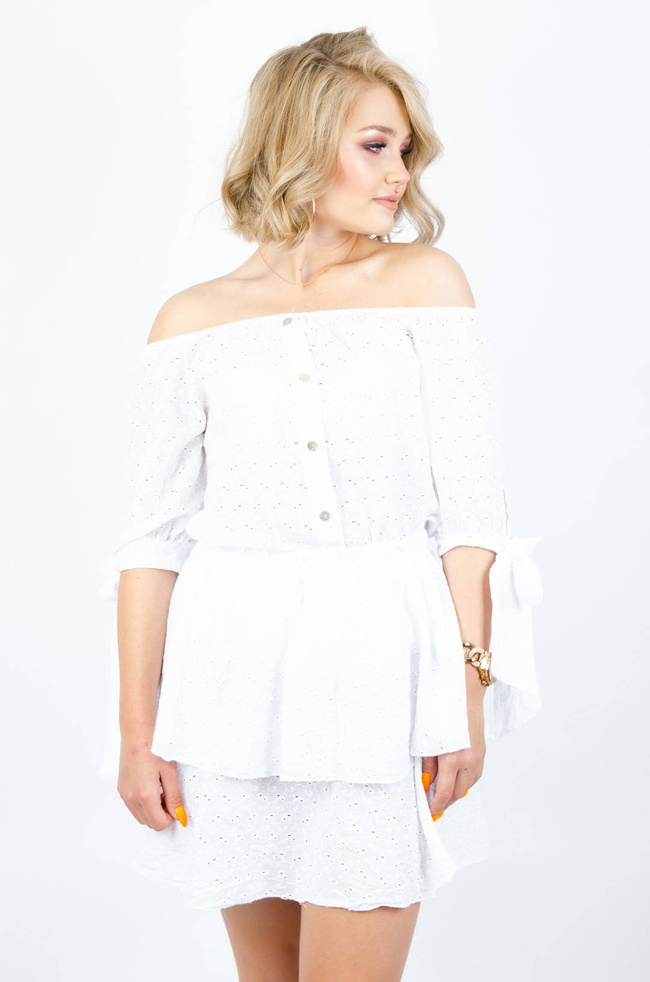 BIAŁA AŻUROWA BLUZKA