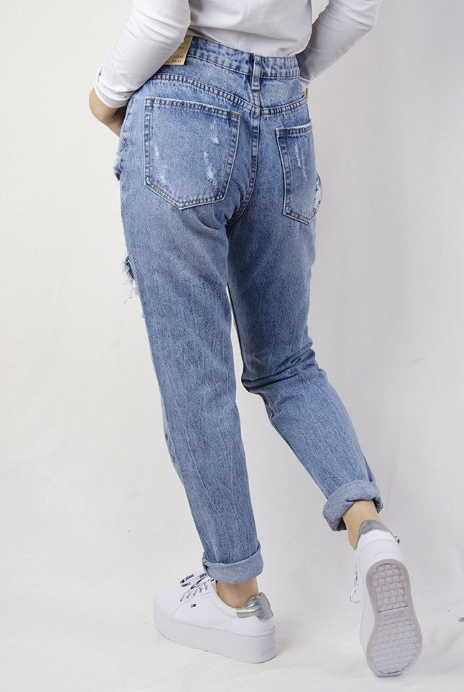 Spodnie typu boyfriend z kwiatami