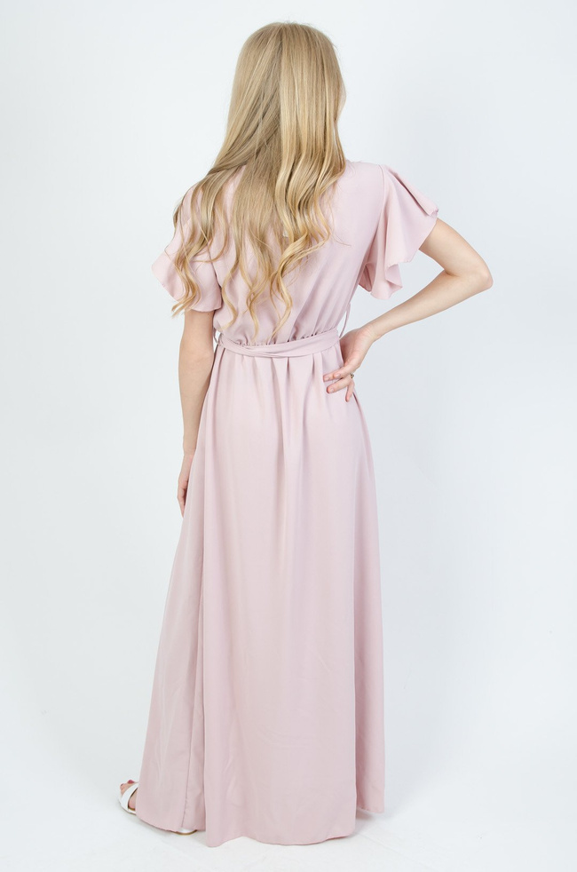 Jasno różowa długa sukienka z rozcięciem