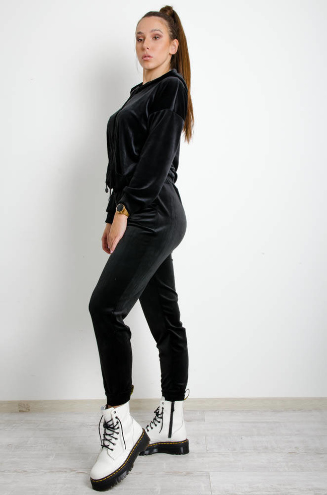 CZARNA WELUROWA BLUZA KANGURKA