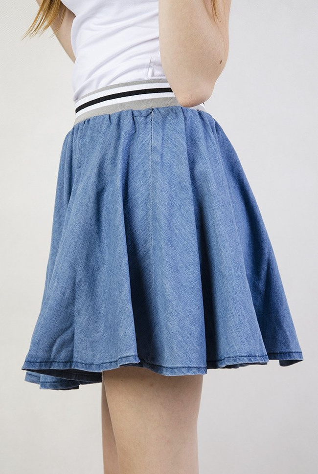 Jeansowa spódnica z gumą w pasie