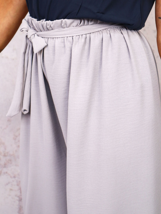 SPODNIE SZEROKIE Z GUMĄ I WIĄZANIEM W PASIE- SZARE