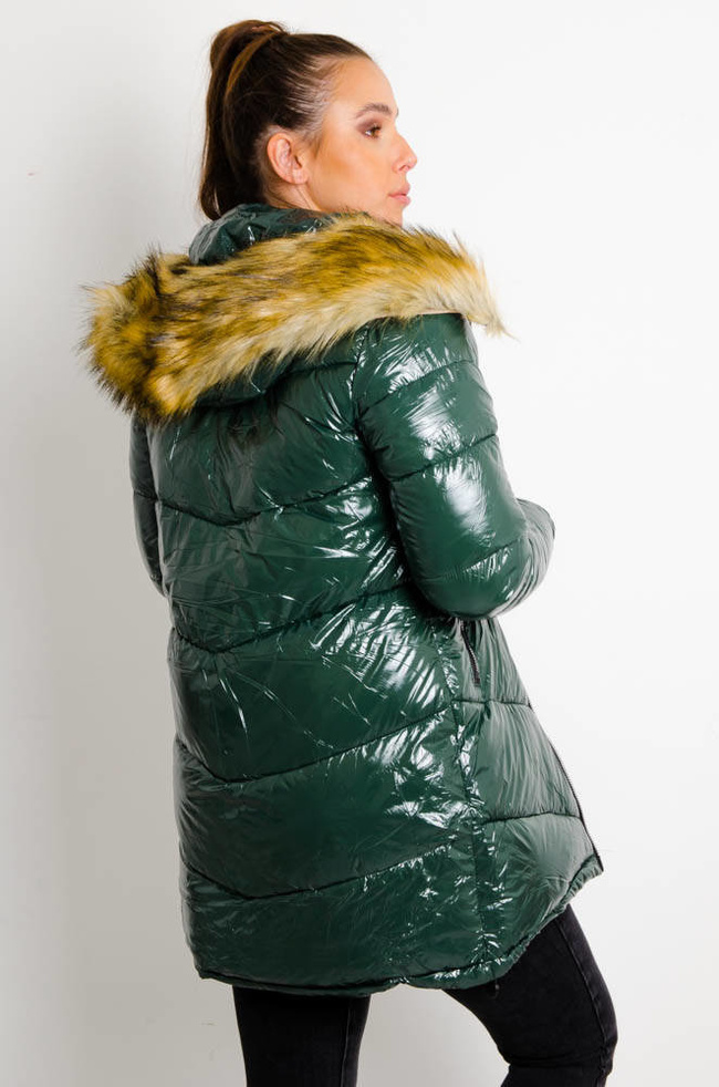 DŁUGA POŁYSKUJĄCA KURTKA PIKOWANA Z FUTERKIEM 