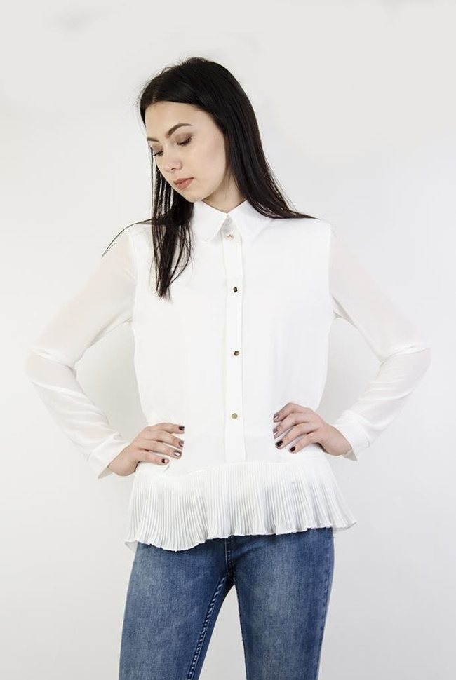 Biała koszula z plisowaną falbanką, zapinana na 4 złote guziki
