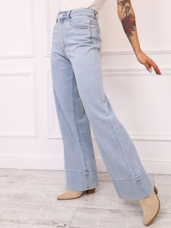 Spodnie jeansowe z wysoką talią i długimi nogawkami - JASNO NIEBIESKIE