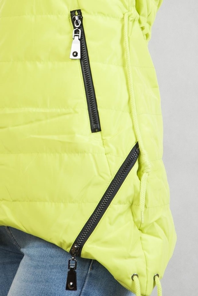 Asymetryczna limonkowa kurtka z kapturem