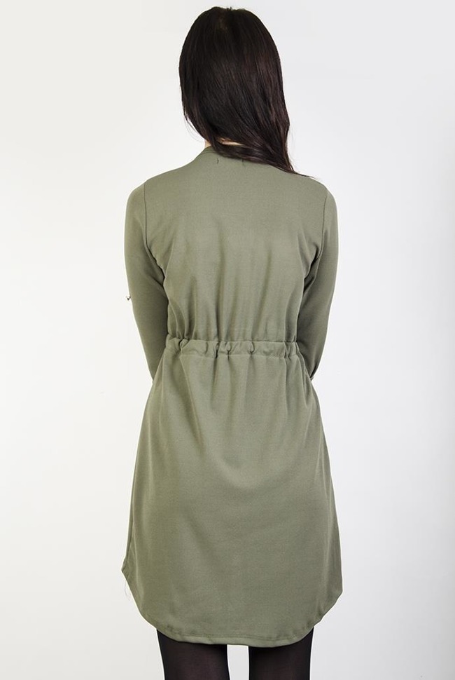 Asymetryczna sukienka zielona z wiązaniem przy szyi oraz w talii