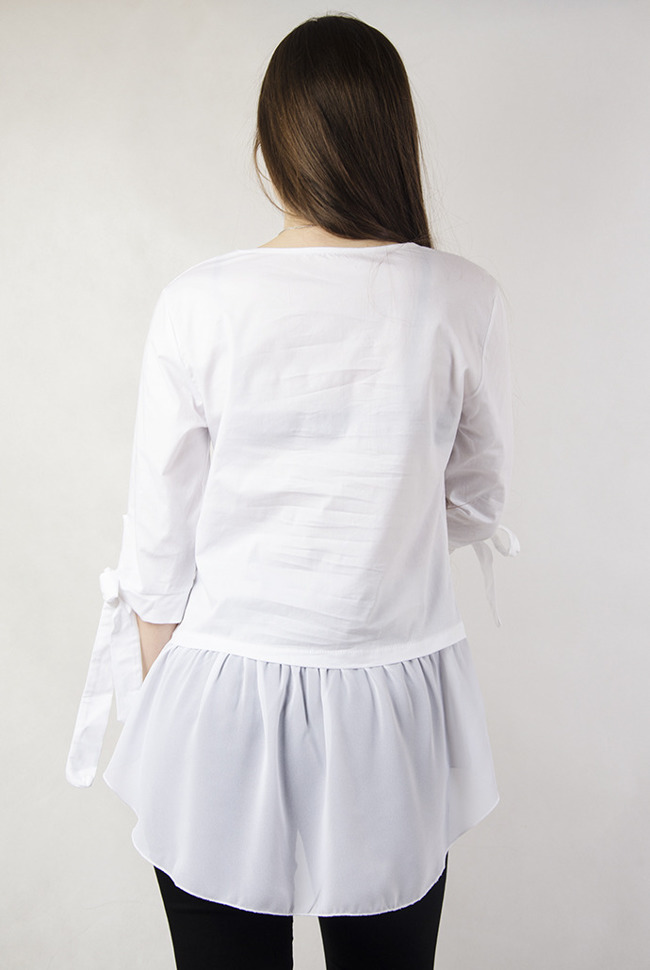 Biała bluzka koszulowa z przedłużeniem z tiulu