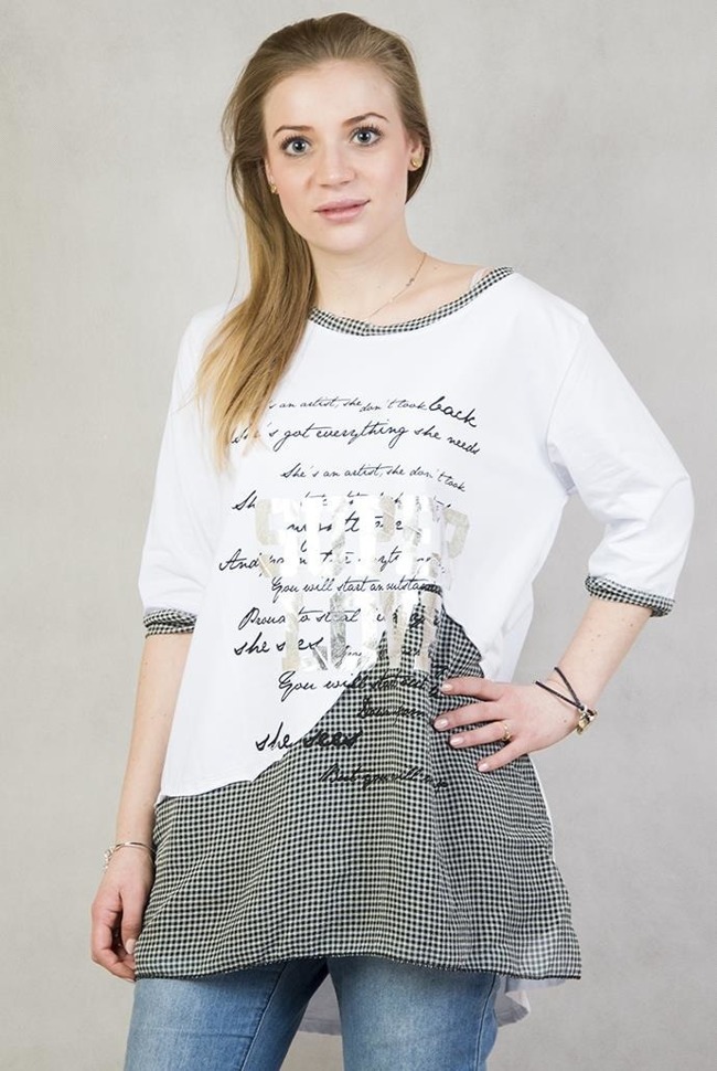 Biała bluzka z elementami w kratę z napisem "SUPER LOVE"
