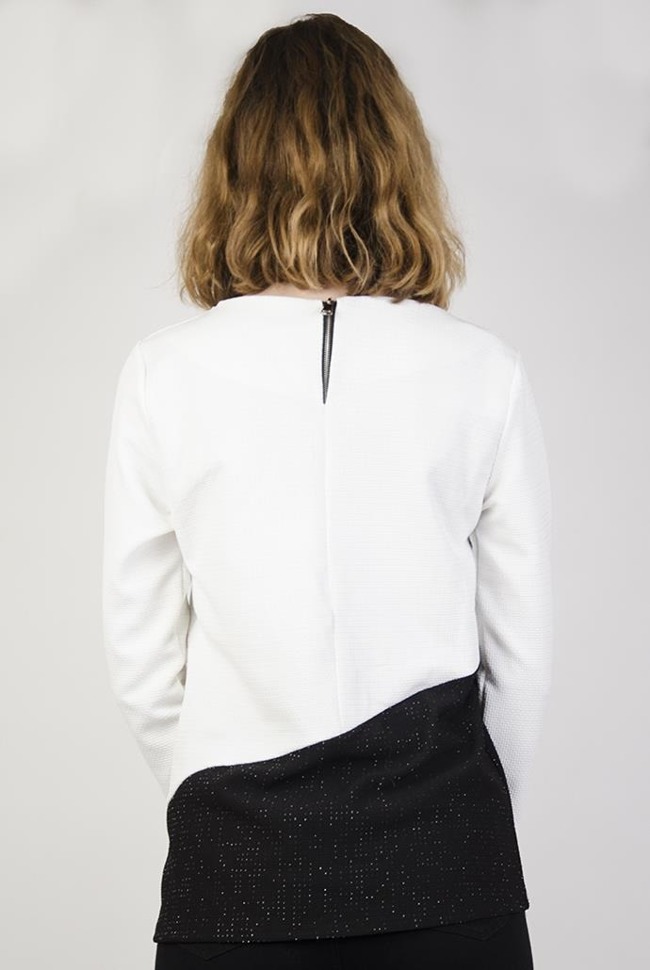 Biało-czarna bluzka z haftowanym wzorem