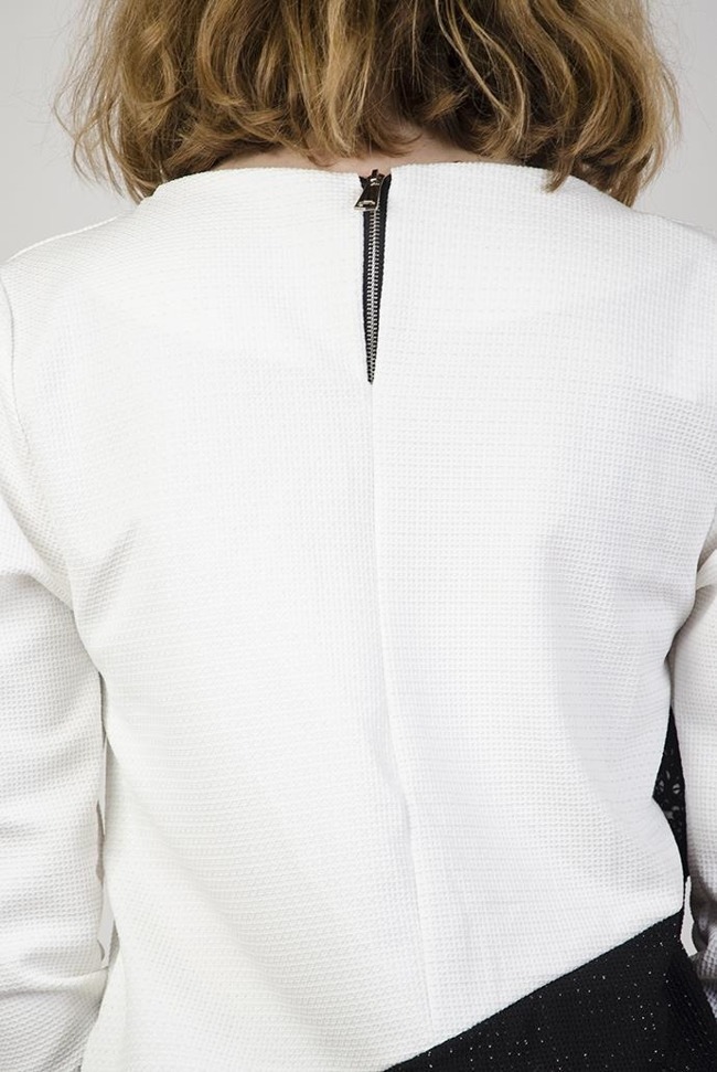 Biało-czarna bluzka z haftowanym wzorem