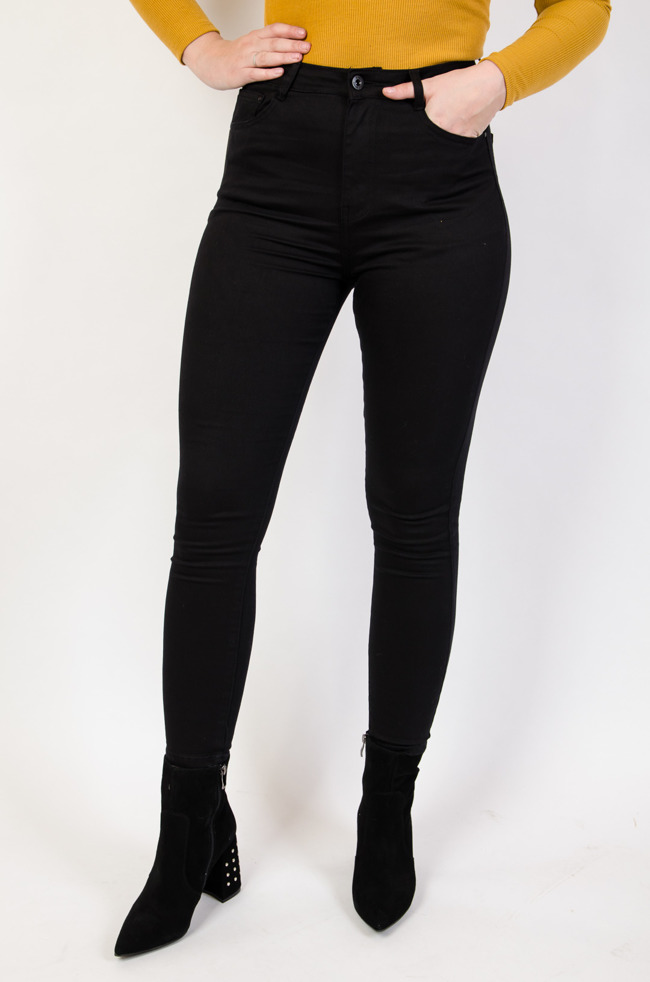 Czarne dopasowane spodnie plus size (m-4xl)