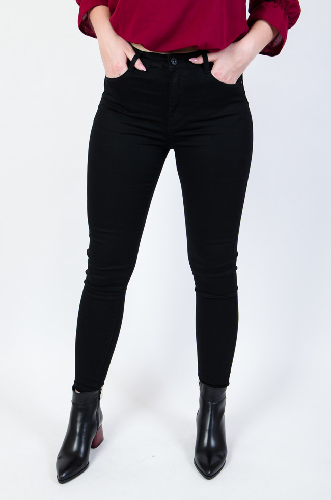 Czarne spodnie skinny jeans typu push up (duże rozmiary)