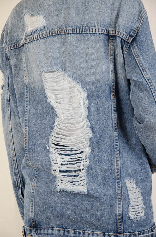 Kurtka jeansowa dłuższa z licznymi przetarciami
