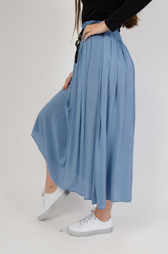 Niebieska długa spódnica  z szerokim pasem