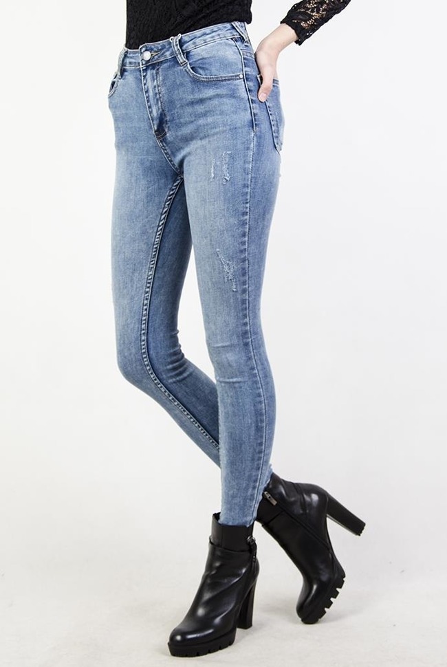 Przylegające spodnie jeansowe rurki z wysokim stanem