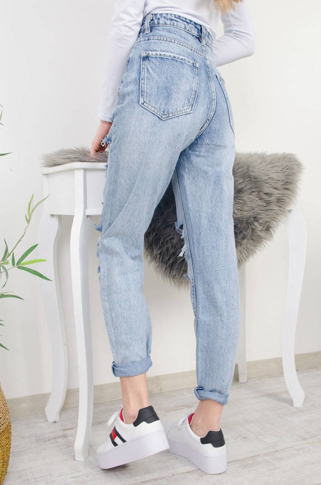 SPODNIE JEANSOWE MOM FIT Z DZIURAMI 