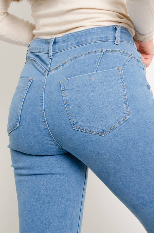 SPODNIE PLUS SIZE JASNE JEANSOWE- PUSH UP