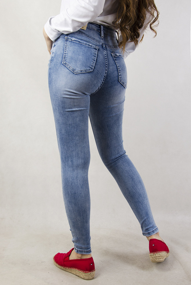 Spodnie jeansowe jasne z dziurami