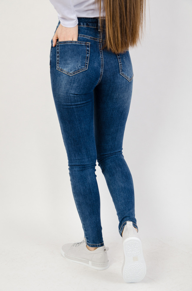 Spodnie jeansowe skinny z przetarciami
