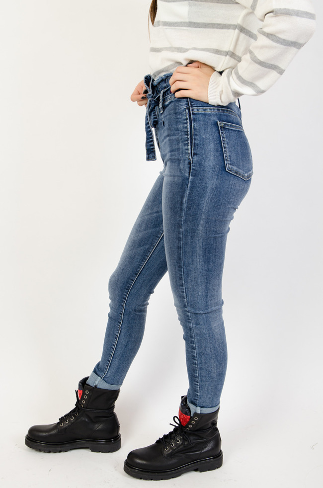 Spodnie jeansowe z wysokim stanem + pasek 