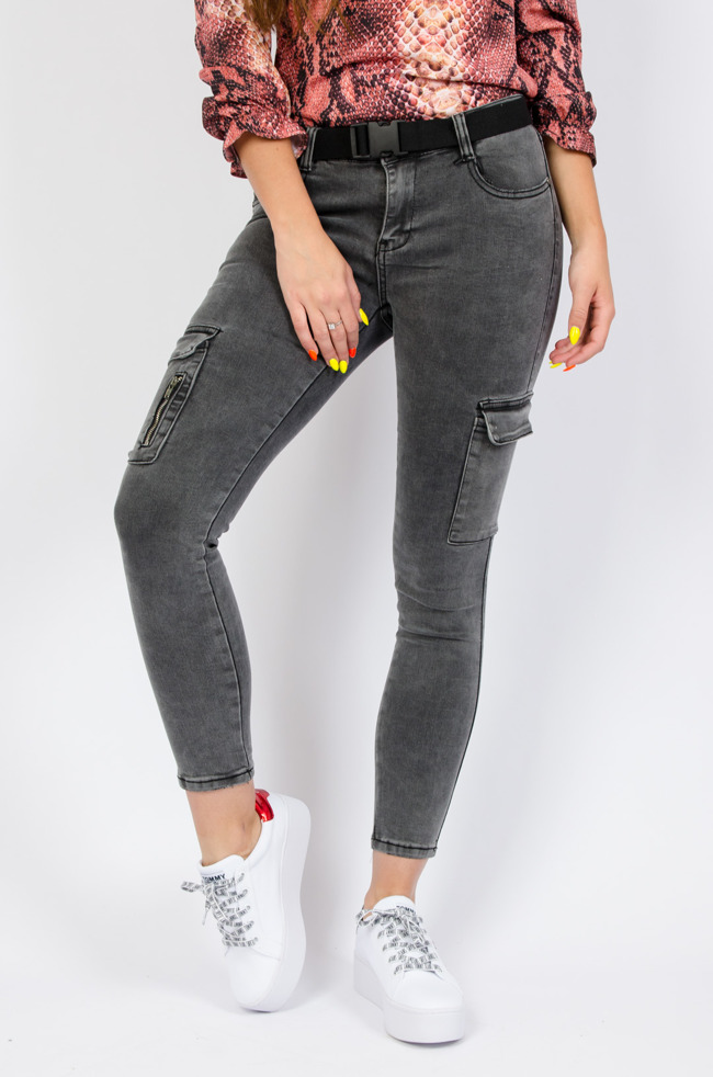 Szare spodnie jeansowe z kieszeniami z boku 