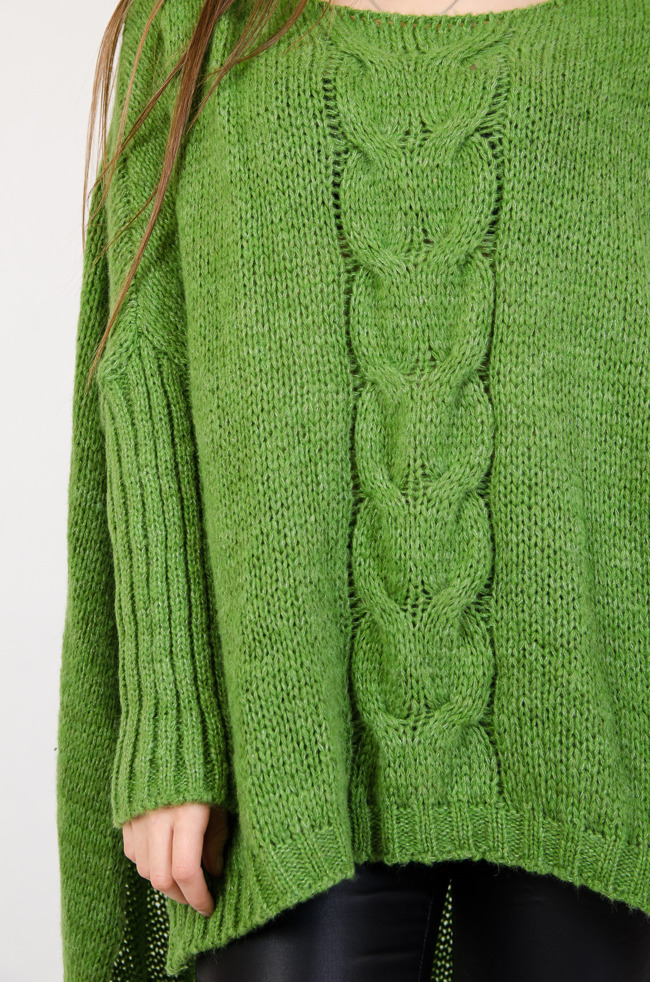 Zielony asymetryczny sweter typu nietoperz