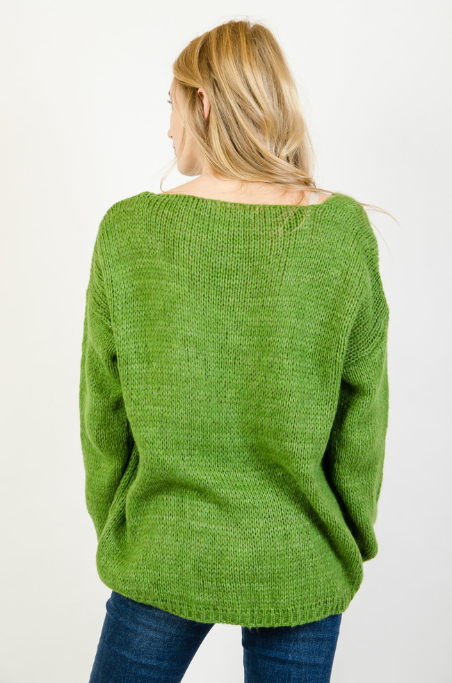 Zielony luźny sweter z dekoltem w serek
